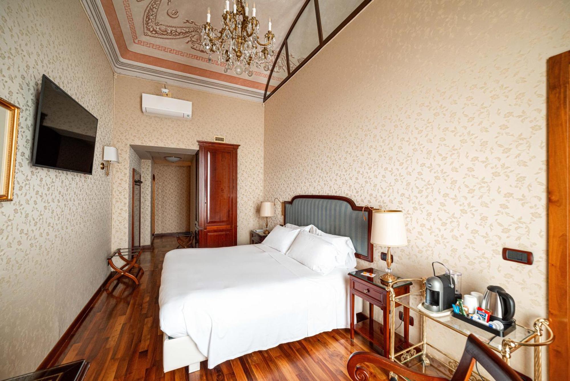 Phi Hotel Principe Cuneo Exterior foto
