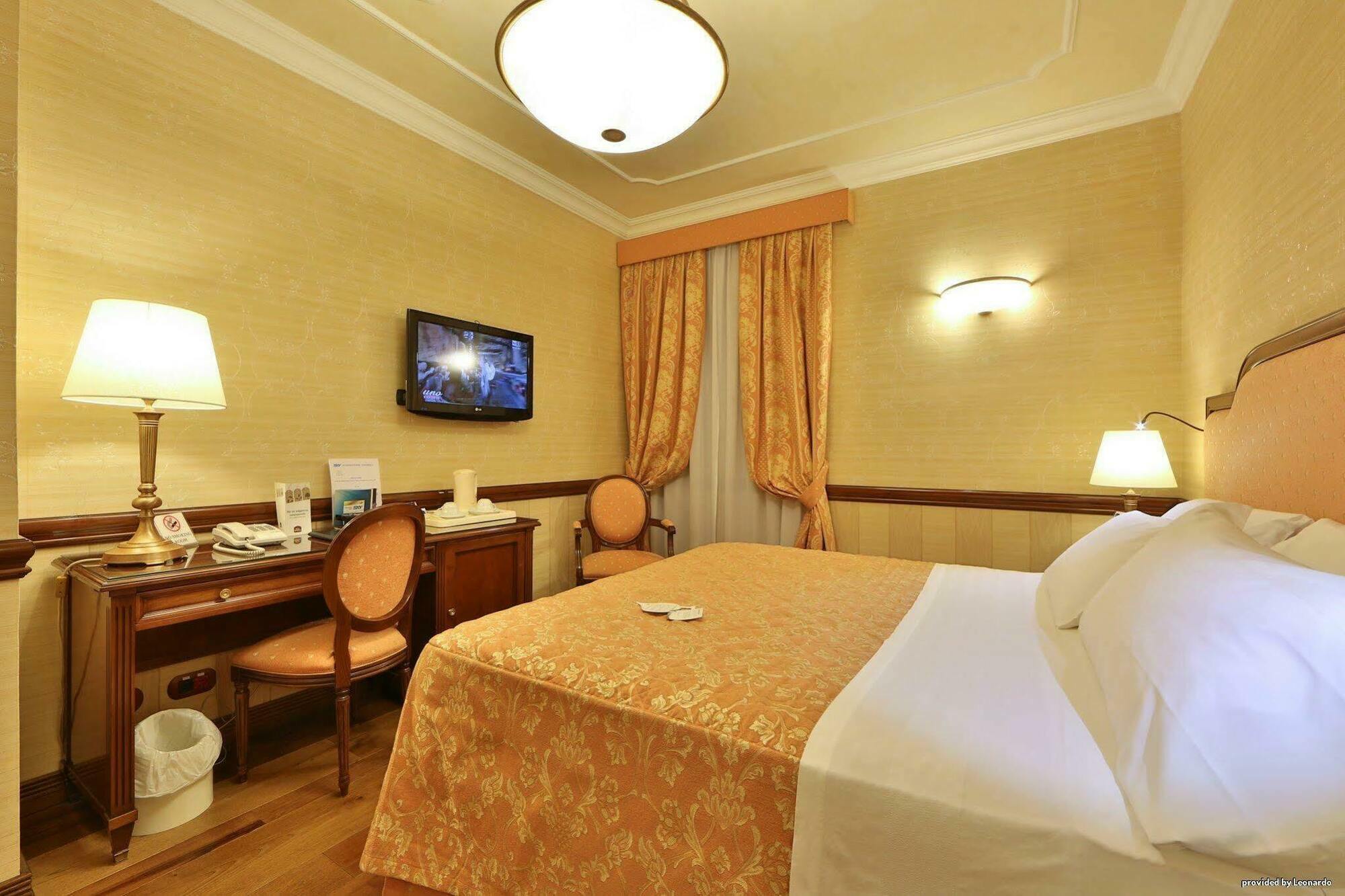 Phi Hotel Principe Cuneo Exterior foto